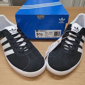 Adidas Gazelle BRAND NEW Core Black Cloud White Suede Shoes BIG KIDS/WOMENS